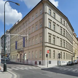 Ea New Town Hotell