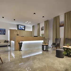 Season Hotell