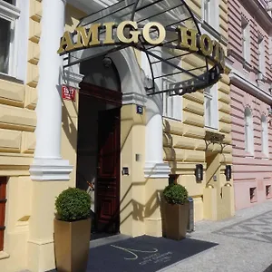 Amigo City Centre Отель